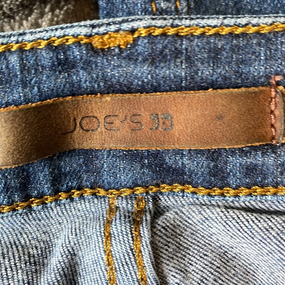 Joe’s Icon Crop Jean - Picture 6 of 8